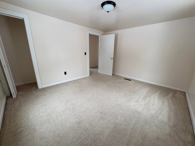 Building Photo - 237 Tiadaghton Hill Rd