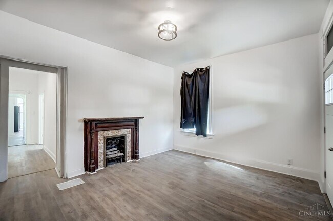 Building Photo - 2228 Reading Rd