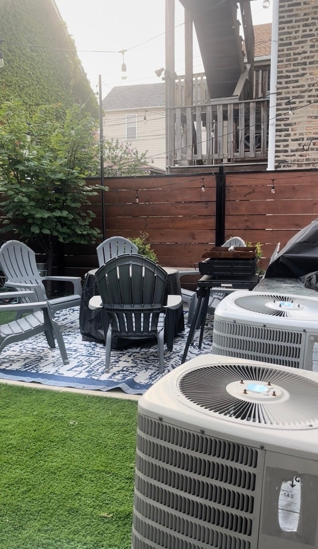 Building Photo - 2143 W 18th Pl