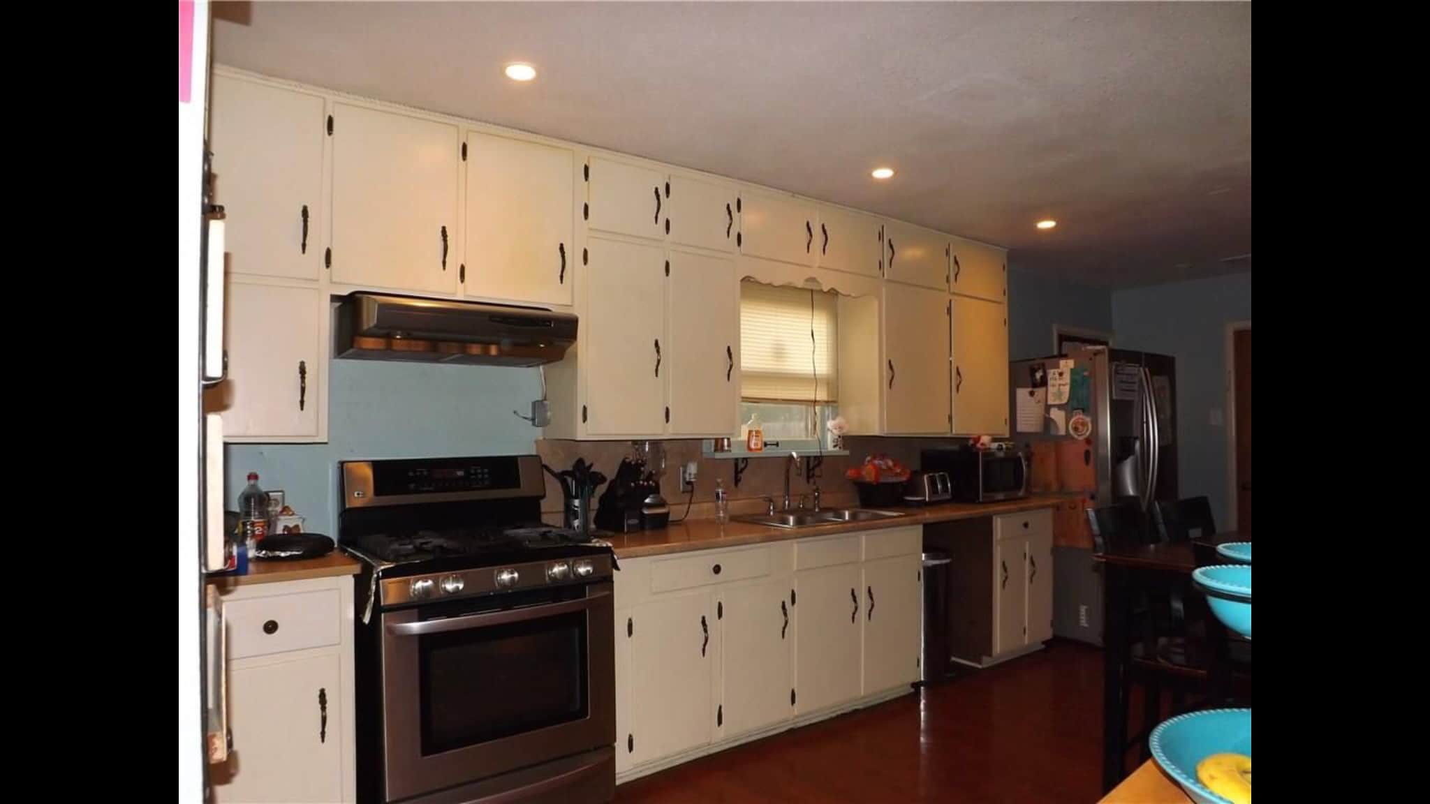 Building Photo - 1939 Gaylord Dr