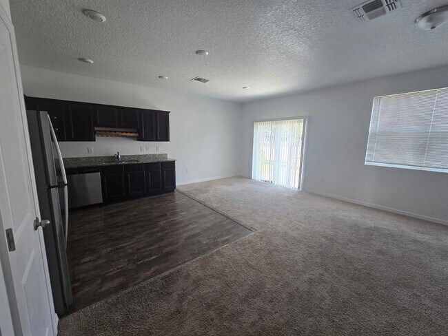 Building Photo - 936 Grandin St