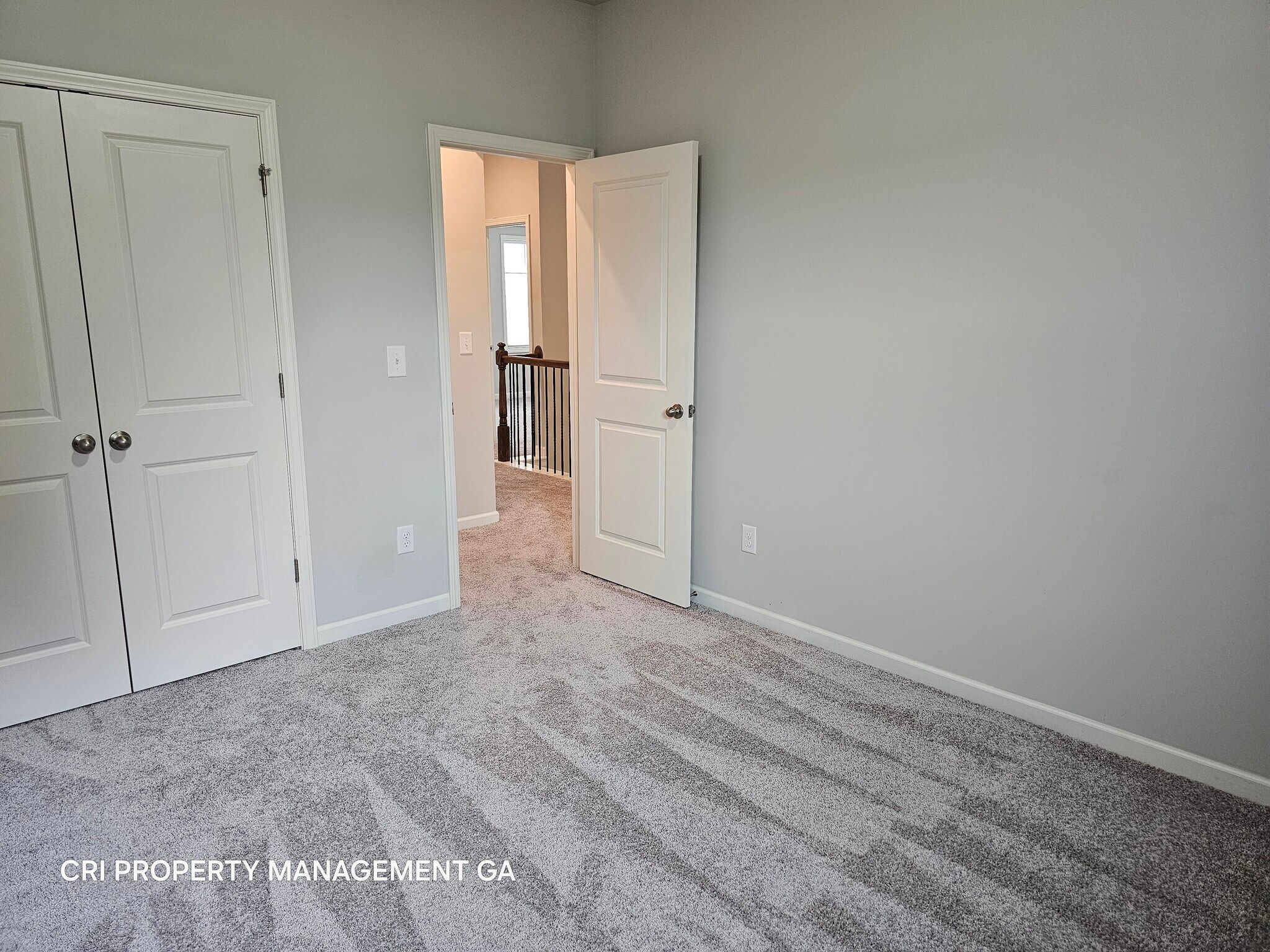 Building Photo - 352 Newshaw Dr