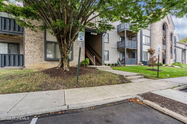 Building Photo - 4403 Aberdeen Dr