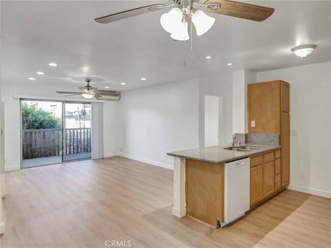 Building Photo - 4727 W 147th St