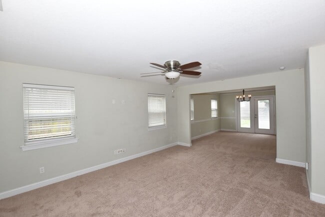 Building Photo - 4923 Krick St