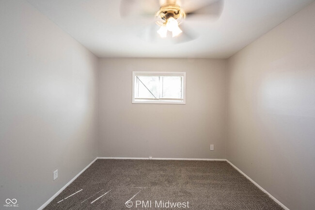 Building Photo - 3748 N Hawthorne Ln