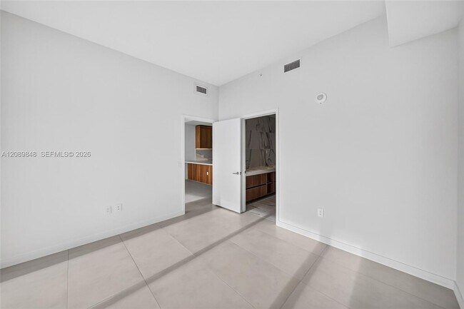 Building Photo - 1400 Biscayne Blvd