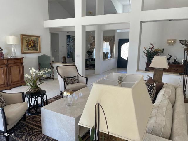 Building Photo - 2109 Valleyfield Ave