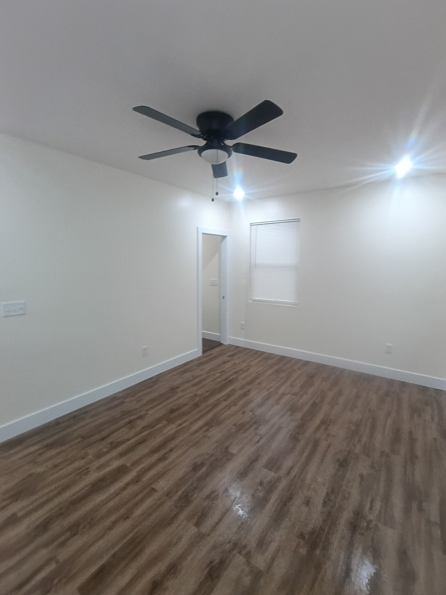 Building Photo - 1320 Banklick St