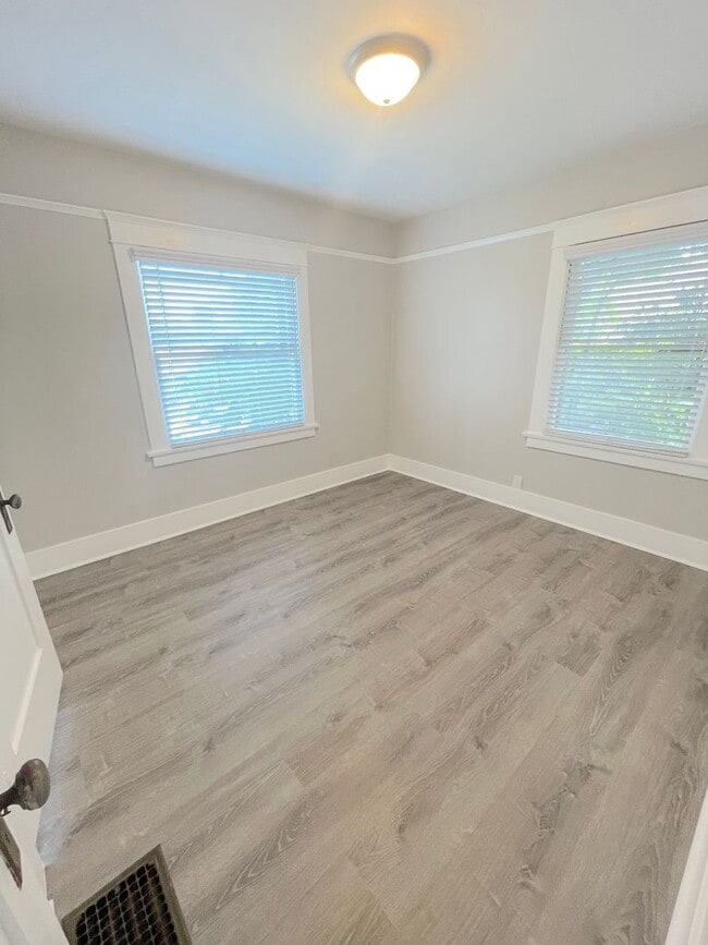 Building Photo - Newly Remodeled North Park Craftsman