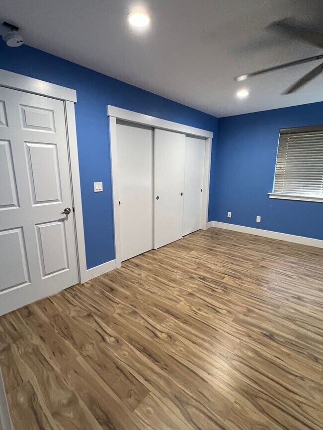 Building Photo - 2BED1BATH - Spacious Country Living in the City - BONUS ROOM, MINI SPLIT AC, PRIVATE PARKING, FEN...