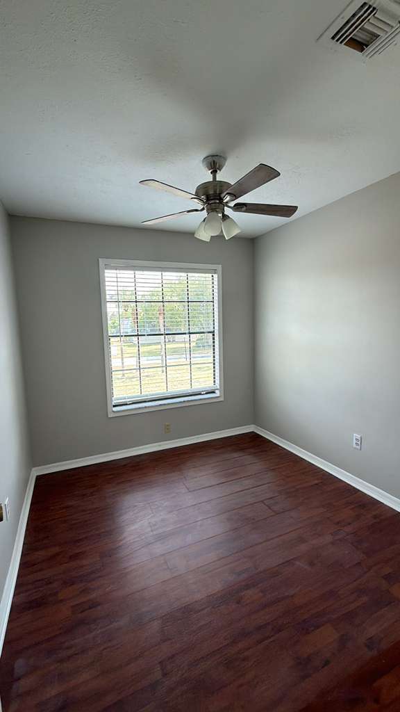 Building Photo - 7454 Wynnewood Square