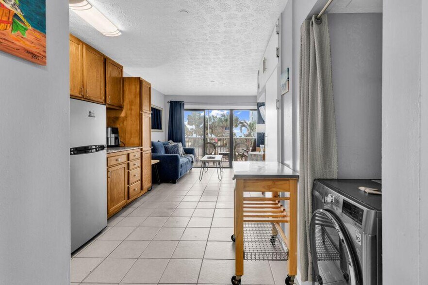 Building Photo - 2000 S Ocean Blvd