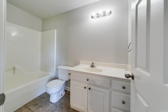Building Photo - 2308 Red Baron Dr