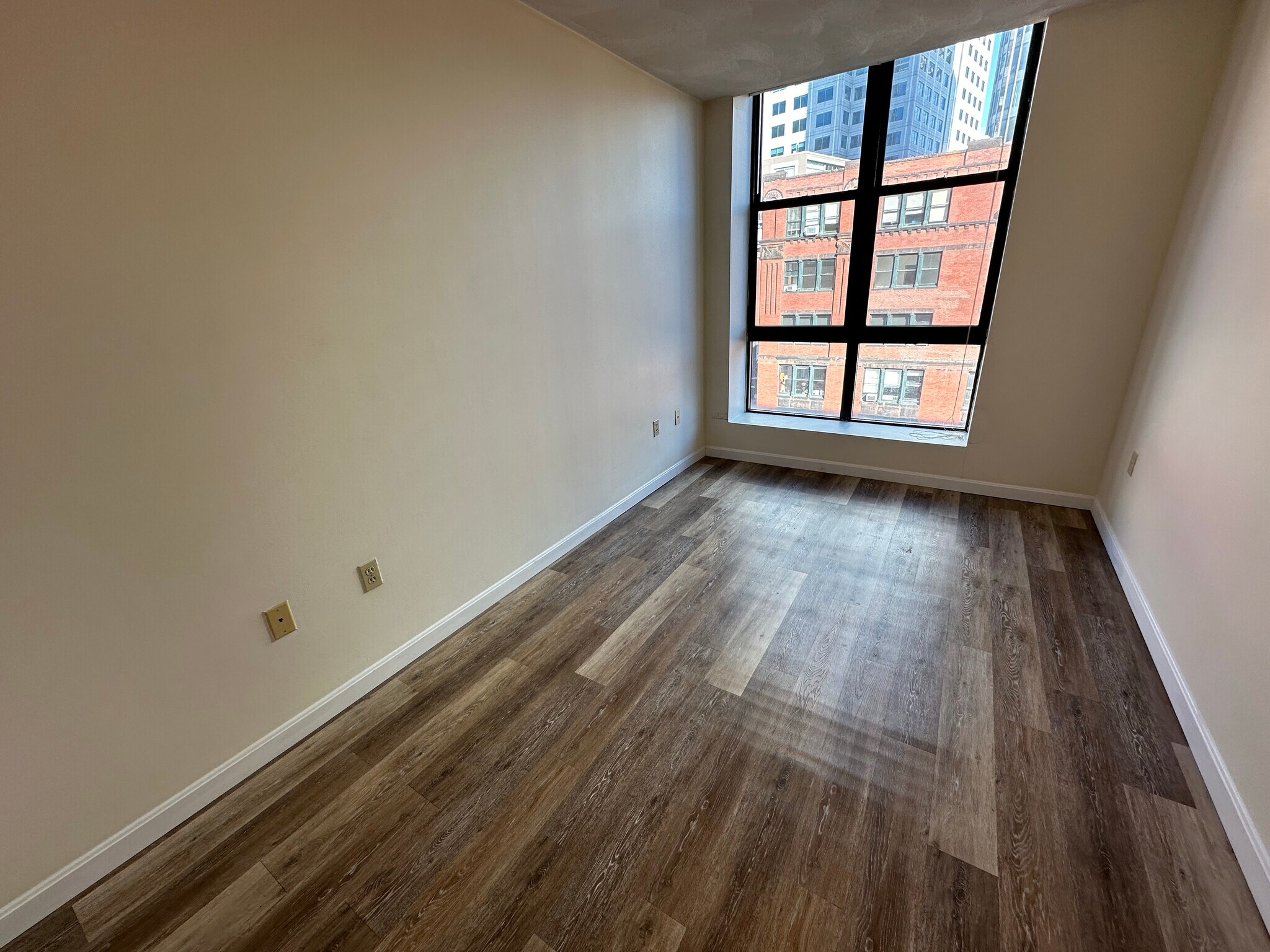 Building Photo - 79 Essex St