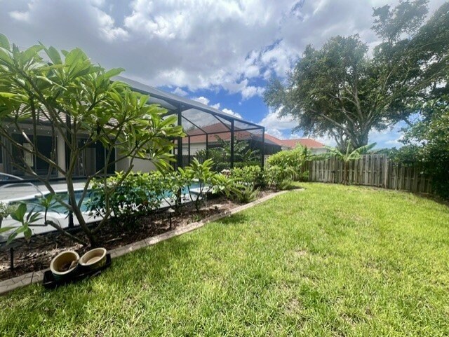Building Photo - 5541 Eastwind Dr