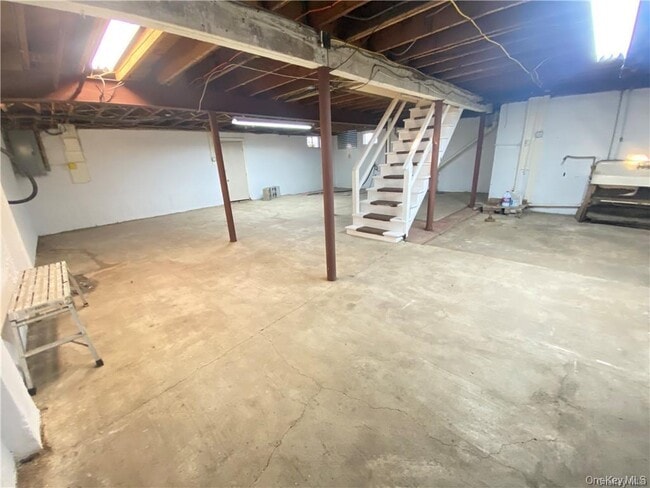 Building Photo - 130 NY-17K