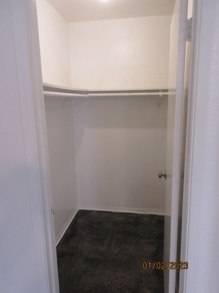 Building Photo - 198 W Mariposa St