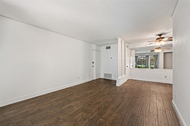 Building Photo - 800 Post Oak Blvd
