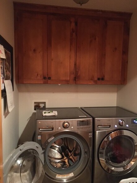 Building Photo - 18319 E Riverway Ave