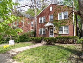 Building Photo - Charming 1 bed, 1 bath apartment in old louisville.