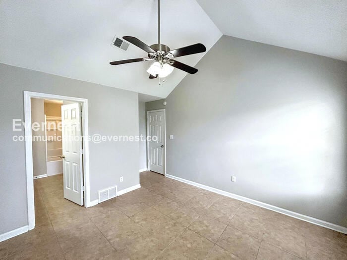 Building Photo - 7036 Foxhall Dr