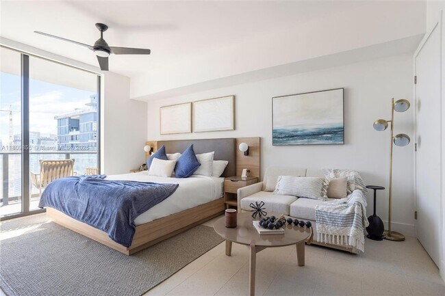 Building Photo - 159 NE 6th St