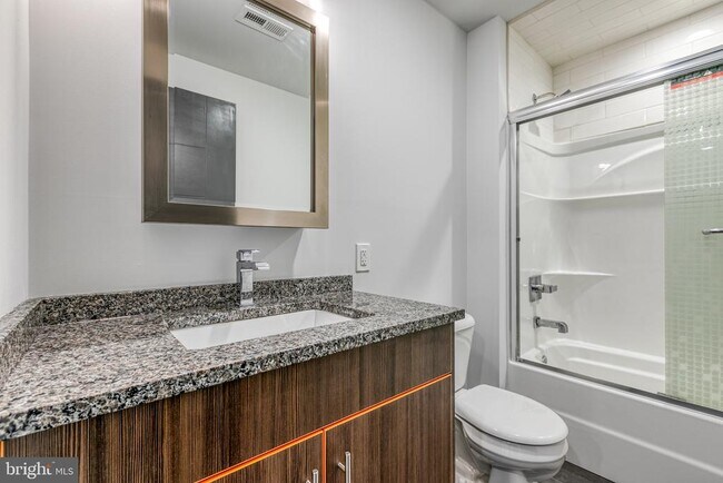 Building Photo - 4800 Brown St