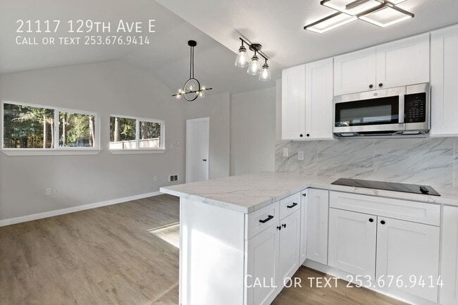 Building Photo - 21117 129th Ave E