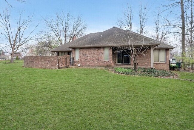 Building Photo - Beautiful Wooded Lot