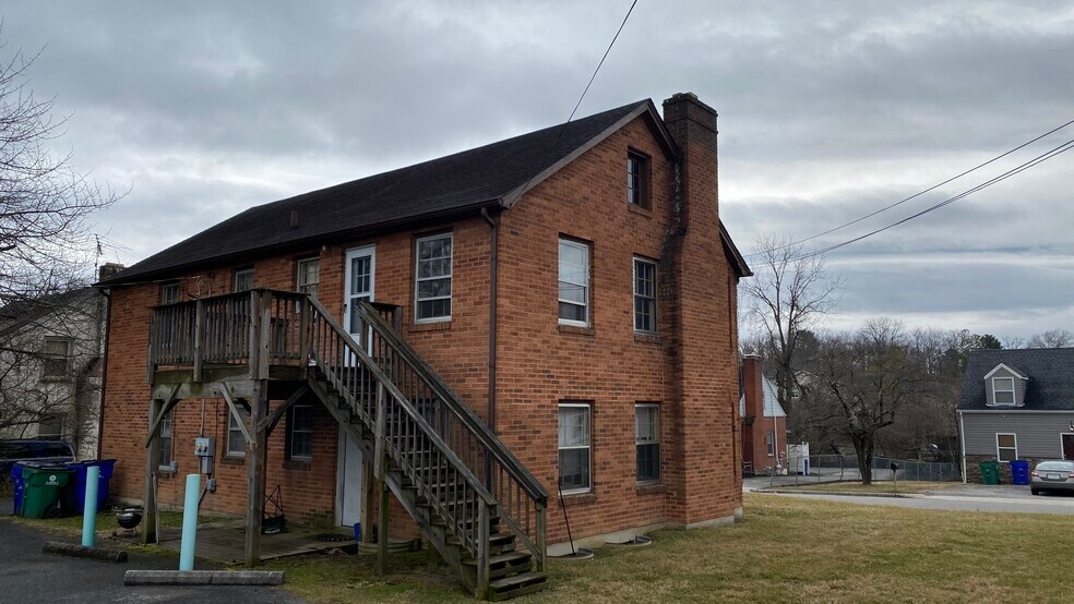 Building Photo - 103 Lucas Dr