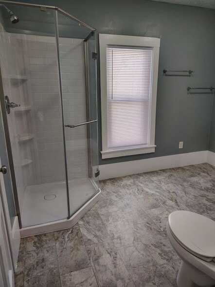 Building Photo - 20 Averill St