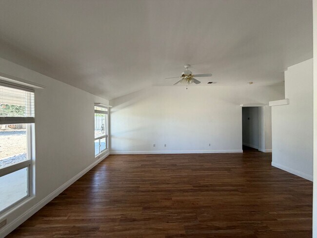 Building Photo - 5800 Potenza Ln