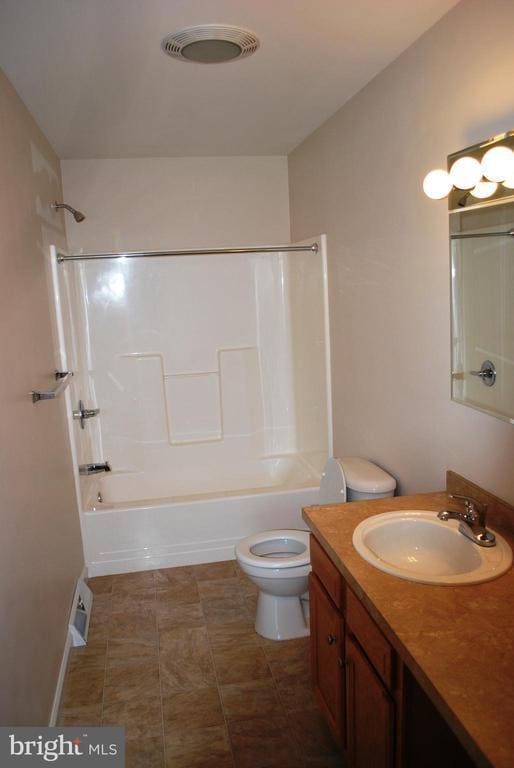 Building Photo - 306 Oakwood Ave