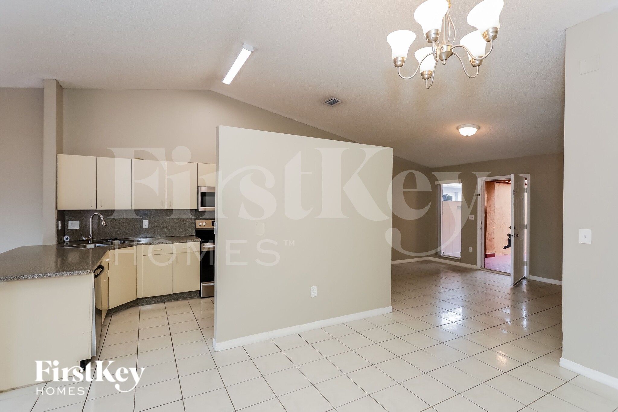 Building Photo - 1934 SW 123rd Ave