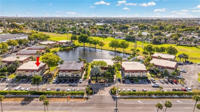 Building Photo - 561 NW 100th Pl