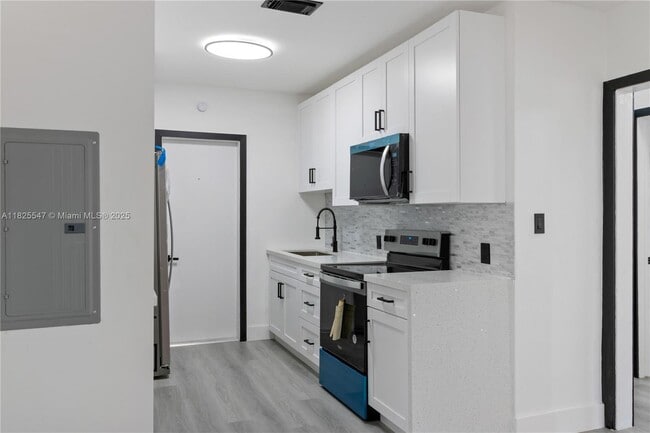 Building Photo - 1325 NW 51st St