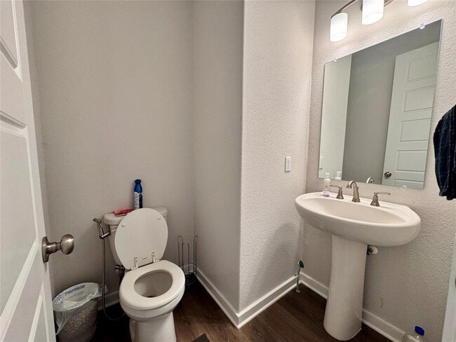 Building Photo - 2213 Nightjar Song Dr