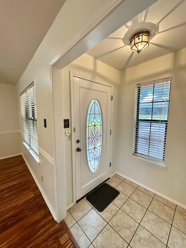 Building Photo - 3546 Cedar Ridge Ln