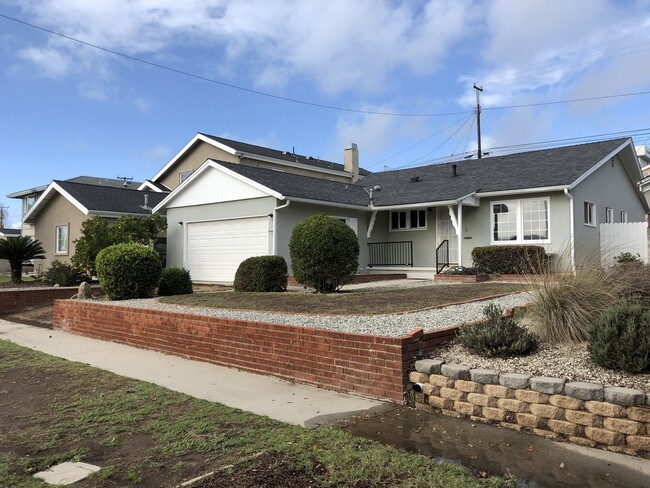 Front of the house - 4105 Scott St