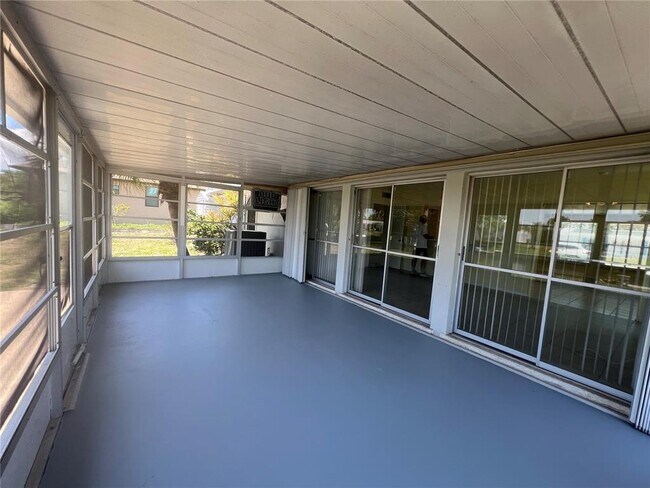 Building Photo - 167 Easton Dr NW