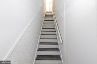 Building Photo - 88 High St