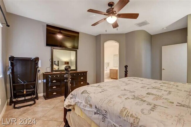 Building Photo - Entertainment Paradise: Fully Equipped Home with Heated Pool and Spa!