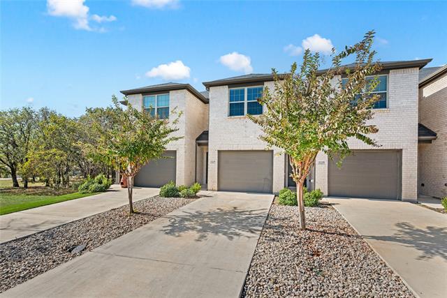 Building Photo - 1218 Chestnut Ct