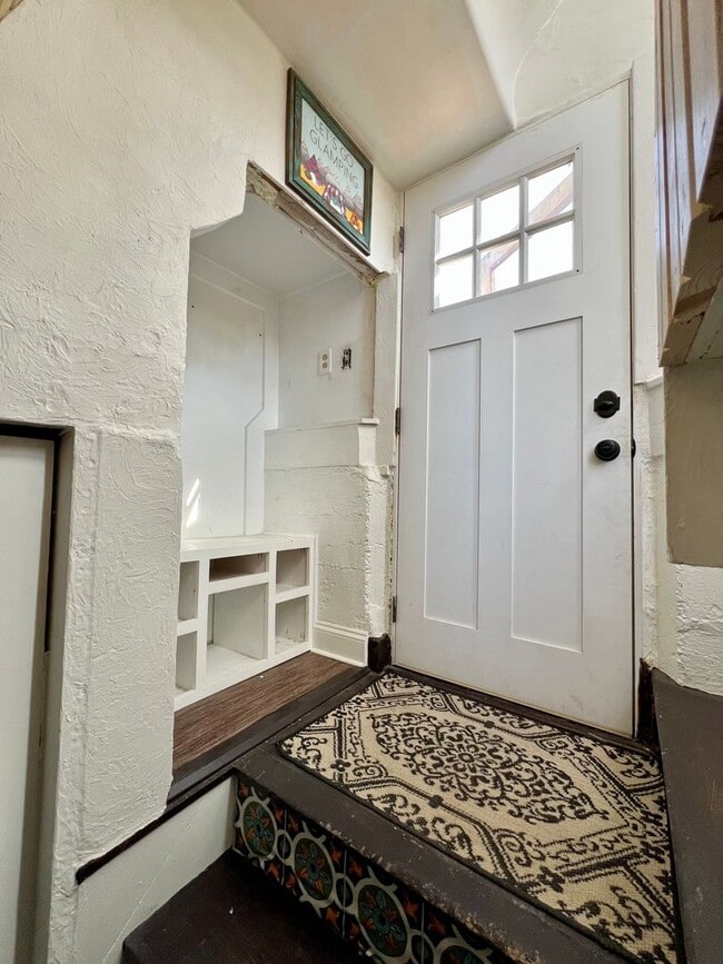 Building Photo - Huge Home Full of Character in the heart of MHK