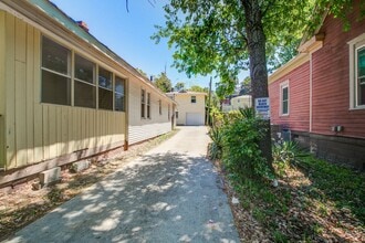 Building Photo - Now Leasing - Charming Renovated 3BR Home Near Downtown Columbia & Major Colleges