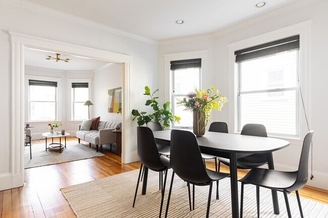 Building Photo - 59 Conwell Ave