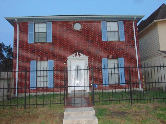 Building Photo - 8603 Rustling Leaves Dr