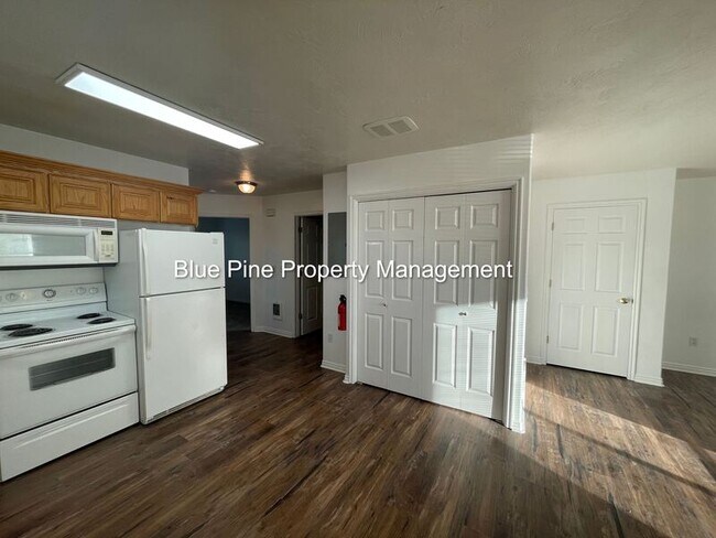 Building Photo - 139 Stockham Boulevard
