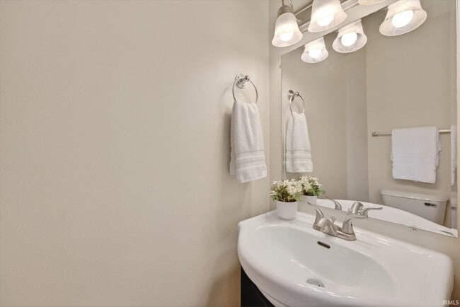 Building Photo - 2360 S Henderson St